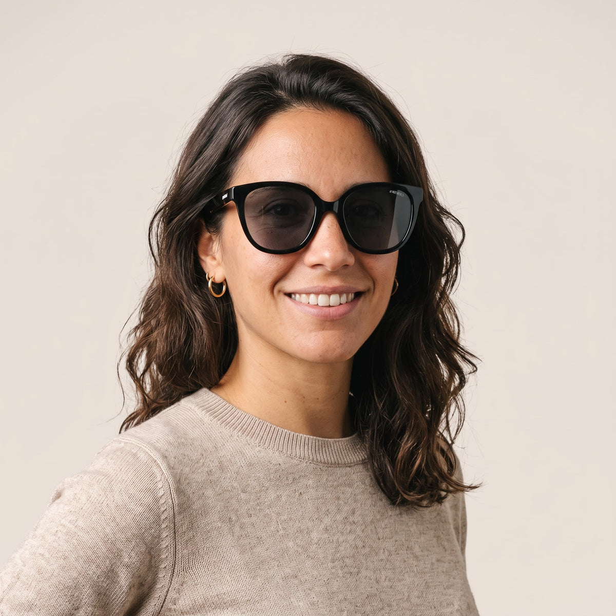 Ay Not Dead California Negro / Gris · AY332 100 06 · mujer