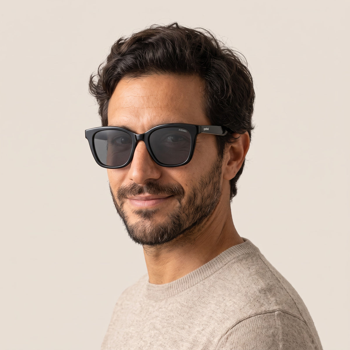Ay Not Dead Mutt Negro / Gris · AY330 100 06 · hombre