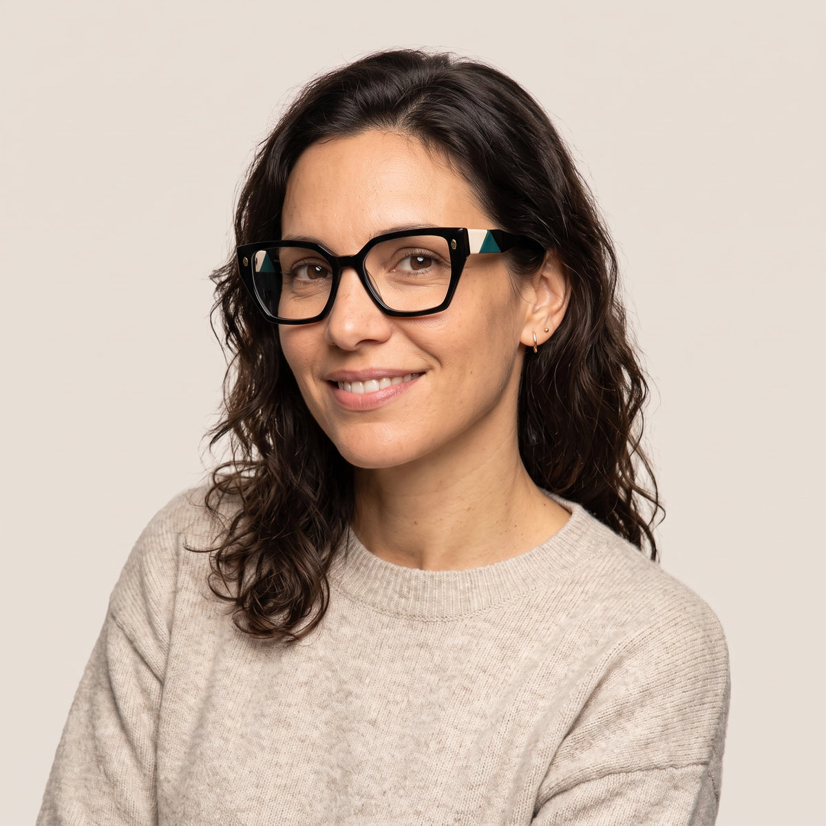 Central Agata Negro / Gris Oscuro · CAGATA1 · mujer