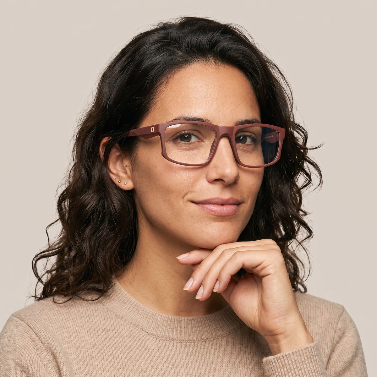 Karün Estuary Rojo · NGOF0011 · mujer