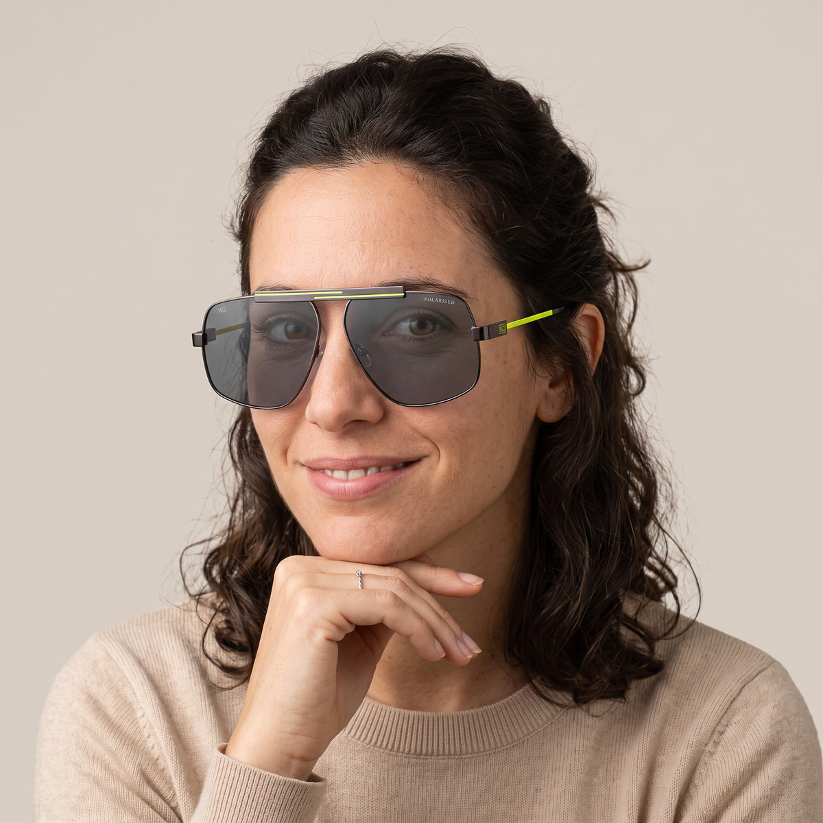 María del Cerro Glow Negro Amarillo / Gris · GLOWC2 · mujer