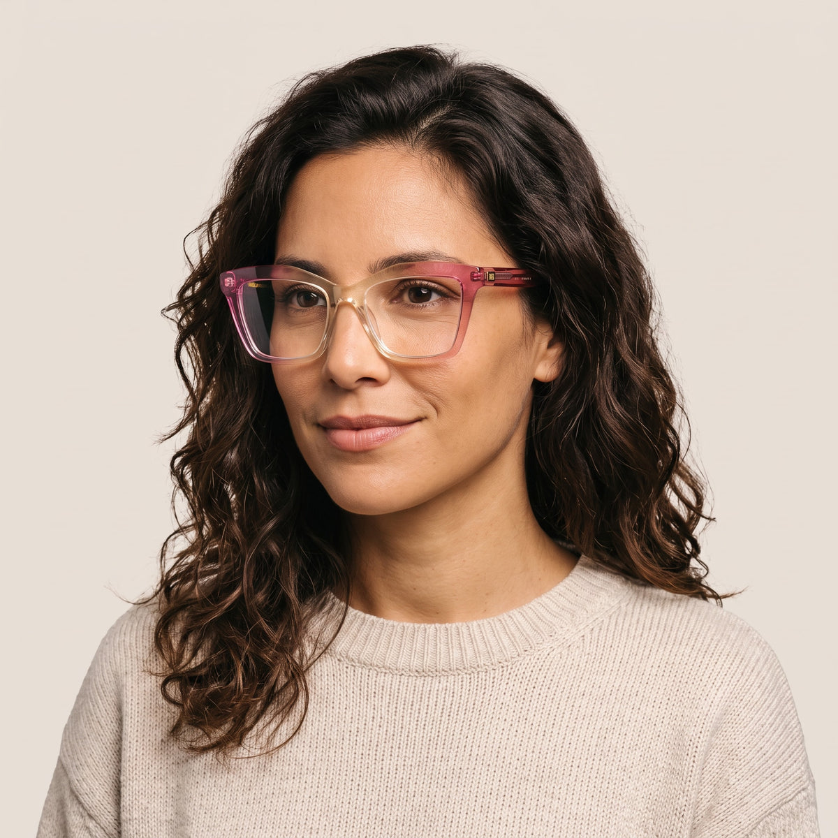 María del Cerro Radiant Rosa · RADIANTC3 · mujer
