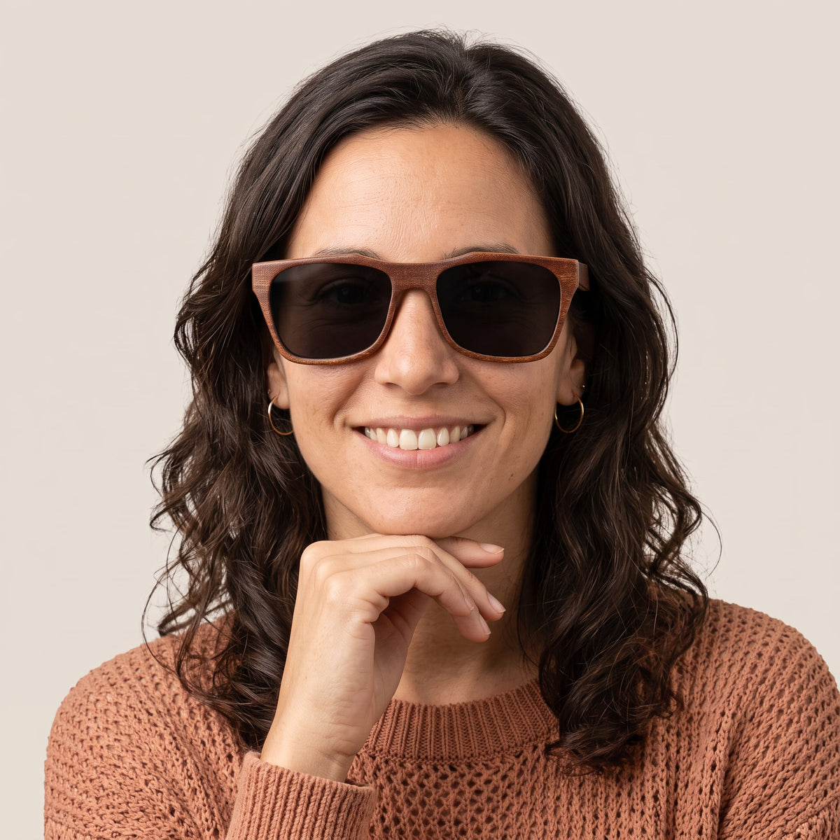 Palo Santo Corcovado Caoba · MCAOCORMS · mujer