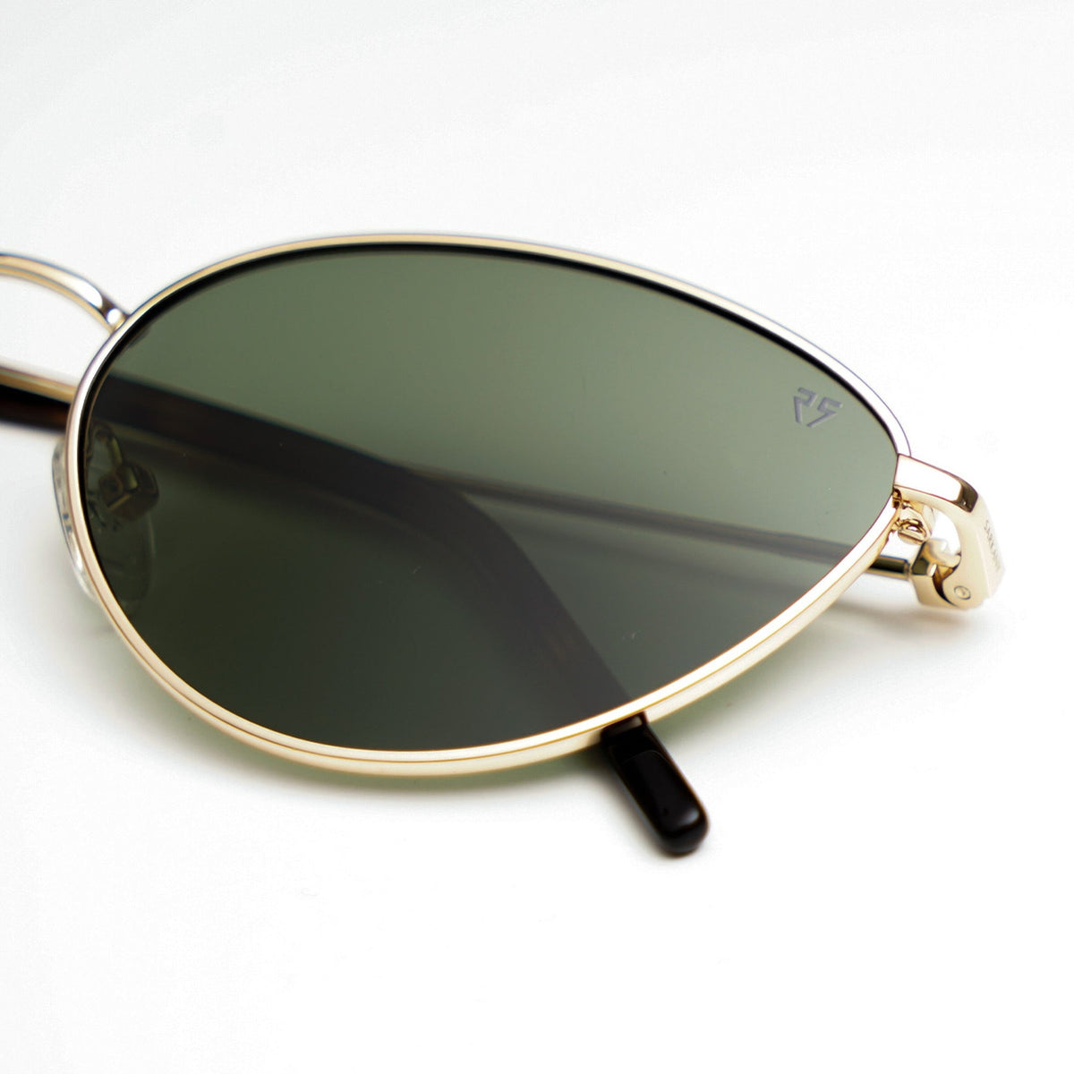 Ricky Sarkany RS 901 Dorado / Verde · RS SOL 901-2 · detalle